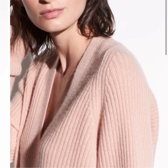 Vince V Neck Ribbed Soft Raglan Wool Cashmere Blend Creamy Pale Pink Sweater - Picture 3 of 8